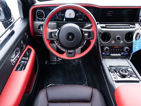New 2025 Rolls-Royce Cullinan image 40