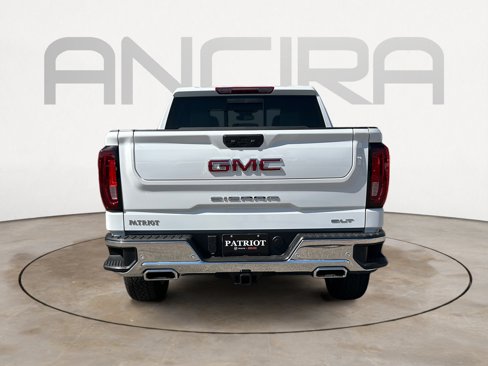 New 2026 GMC Sierra 1500 SLT image 9