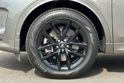 Certified 2024 Land Rover Discovery Sport S image 33