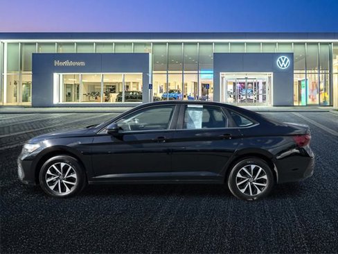 Certified 2024 Volkswagen Jetta S image 7