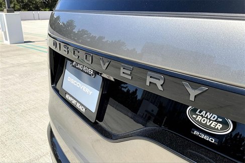 Used 2023 Land Rover Discovery HSE R-Dynamic image 7