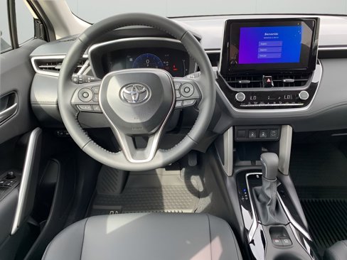 New 2025 Toyota Corolla Cross XLE image 16