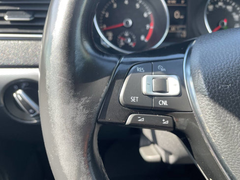 Used 2018 Volkswagen Jetta SE image 26
