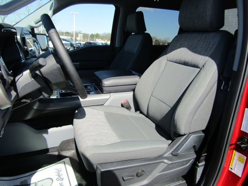 Used 2023 Ford F150 Lightning XLT image 14