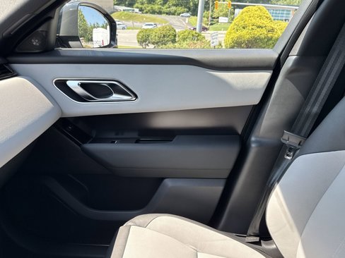 New 2026 Land Rover Range Rover Velar Dynamic SE image 28