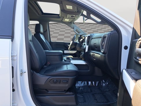 Used 2022 Chevrolet Silverado 3500 LTZ w/ LTZ Plus Package image 18