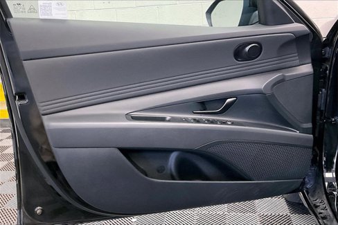Used 2025 Hyundai Elantra Sport image 20