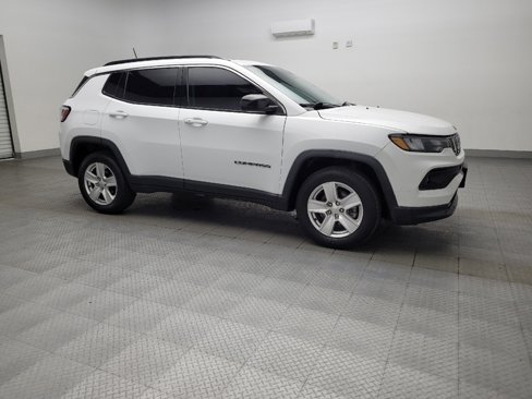 Used 2022 Jeep Compass Latitude w/ Sun and Sound Group image 11