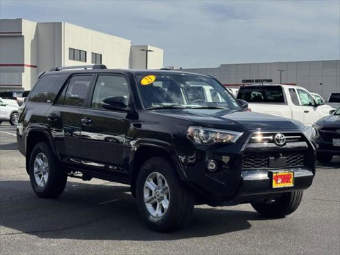 Certified 2023 Toyota 4Runner SR5 Premium image 1