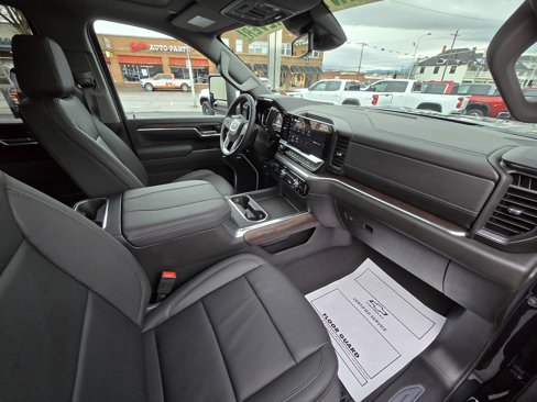 New 2025 GMC Sierra 3500 SLT w/ SLT Convenience Package image 25