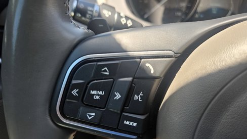 Used 2019 Jaguar XE image 41