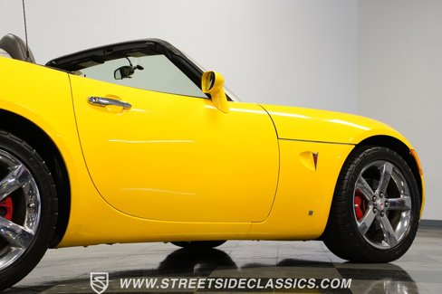 Used 2007 Pontiac Solstice GXP w/ Premium Package image 28