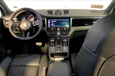 New 2026 Porsche Macan image 14