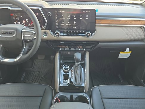 New 2026 GMC Canyon Denali image 14