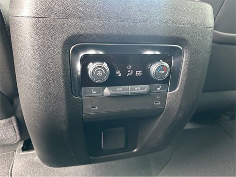 New 2025 GMC Yukon AT4 w/ Premium Trailering Package image 18