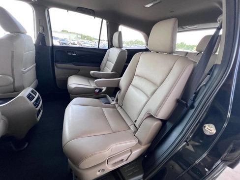 Used 2020 Honda Pilot Touring image 16