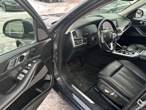 Used 2019 BMW X7 xDrive40i w/ Premium Package image 11