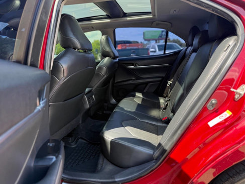 Used 2018 Toyota Camry XSE w/ Accessory Appearance Package image 10