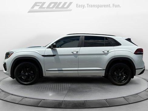 Certified 2025 Volkswagen Atlas Cross Sport SEL R-Line image 5