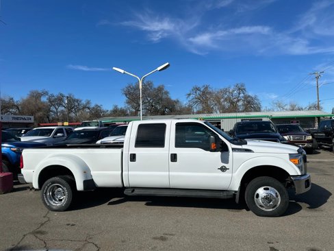 Used 2015 Ford F350 XLT image 2