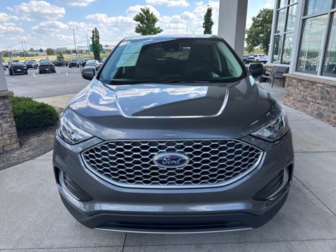 Used 2024 Ford Edge SEL image 3