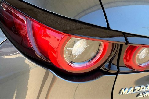 New 2026 MAZDA MAZDA3 Hatchback w/Premium Plus Pkg image 14
