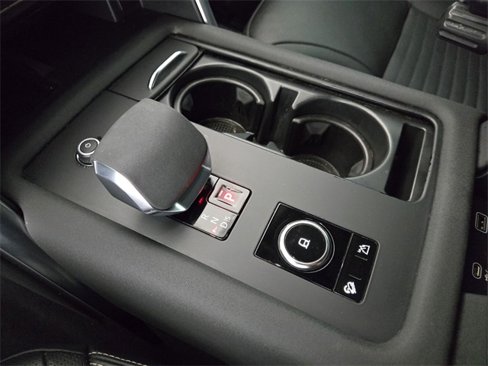 Used 2022 Land Rover Discovery S R-Dynamic image 23
