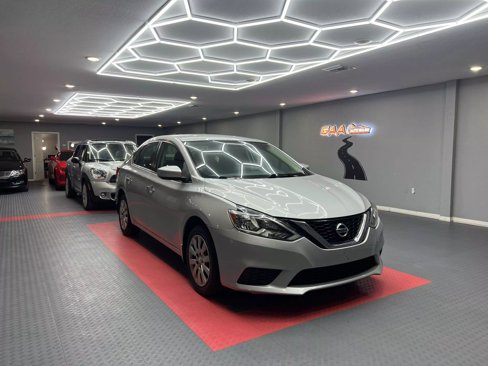 Used 2017 Nissan Sentra S image 1