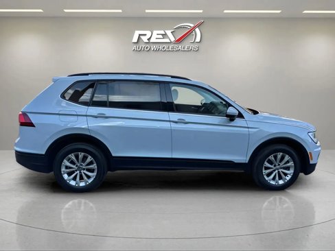 Used 2019 Volkswagen Tiguan S image 9