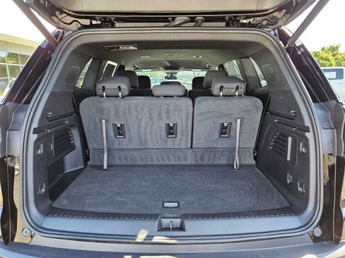 Used 2025 GMC Acadia Elevation image 18