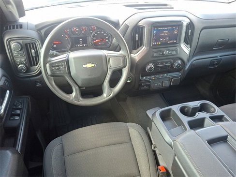 Used 2024 Chevrolet Silverado 2500 Custom w/ Custom Value Package image 11