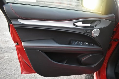 New 2025 Alfa Romeo Stelvio Tributo Italiano w/ Driving Assist Package image 8