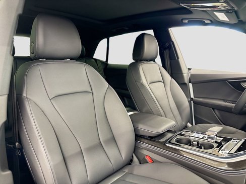 New 2025 Audi Q8 Premium Plus image 14