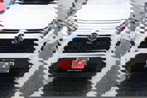 Used 2024 Toyota RAV4 XLE image 4