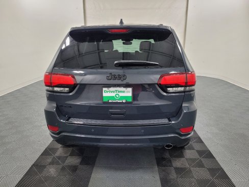 Used 2018 Jeep Grand Cherokee Altitude image 7