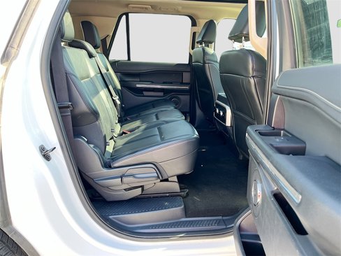 Used 2024 Ford Expedition Max XLT image 29