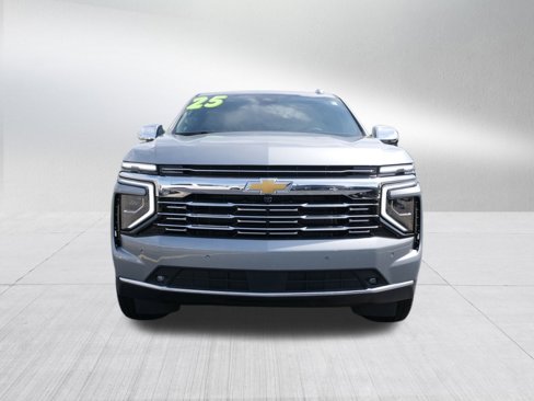 New 2025 Chevrolet Suburban Premier image 8