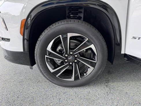 New 2026 Buick Enclave Sport Touring image 28