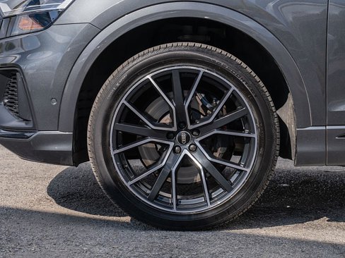 Used 2021 Audi SQ8 Premium Plus w/ SQ8 Black Optic Package image 10