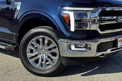 Used 2024 Ford F150 Lariat w/ FX4 Off-Road Package image 3