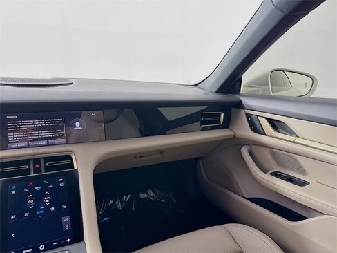 Certified 2023 Porsche Taycan image 19