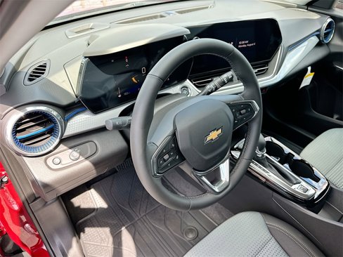 New 2025 Chevrolet Trax LT w/ Driver Confidence Package image 6