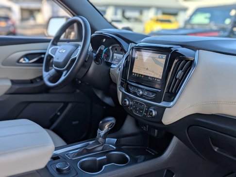 Used 2022 Chevrolet Traverse LT w/ LT Premium Package image 52