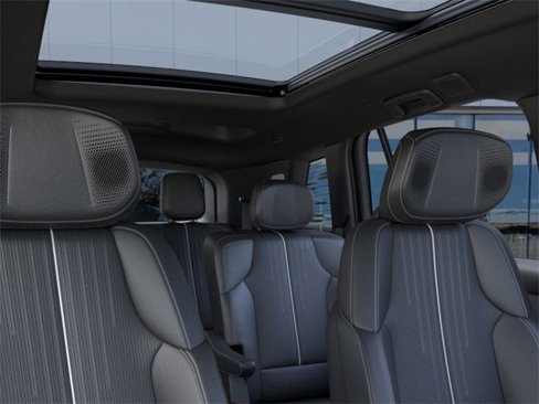 New 2026 Cadillac Vistiq Luxury w/ LPO, Floor Liner Package image 24