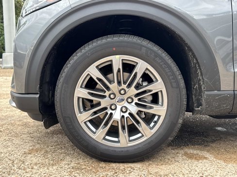 New 2025 Ford Explorer Platinum image 3