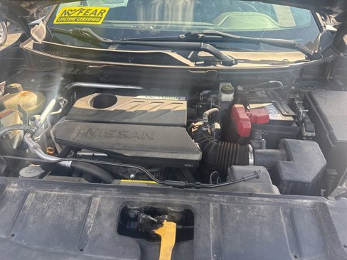 Used 2023 Nissan Rogue SV image 39