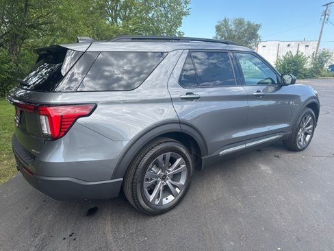 New 2025 Ford Explorer Active image 5