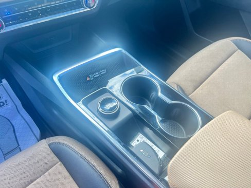 Used 2025 Chevrolet Equinox ACTIV w/ Safety and Technology Package image 15