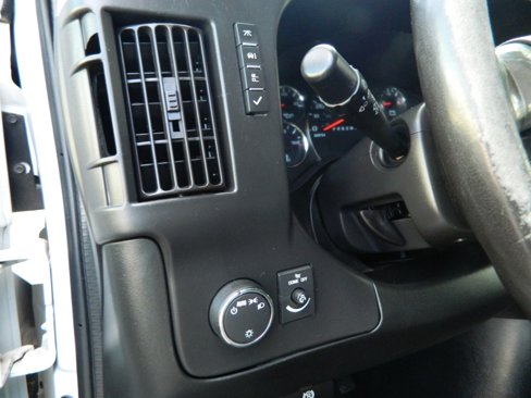 Used 2019 Chevrolet Express 2500 w/ Communications Package image 18