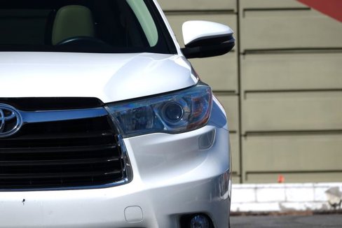 Used 2016 Toyota Highlander Limited image 6